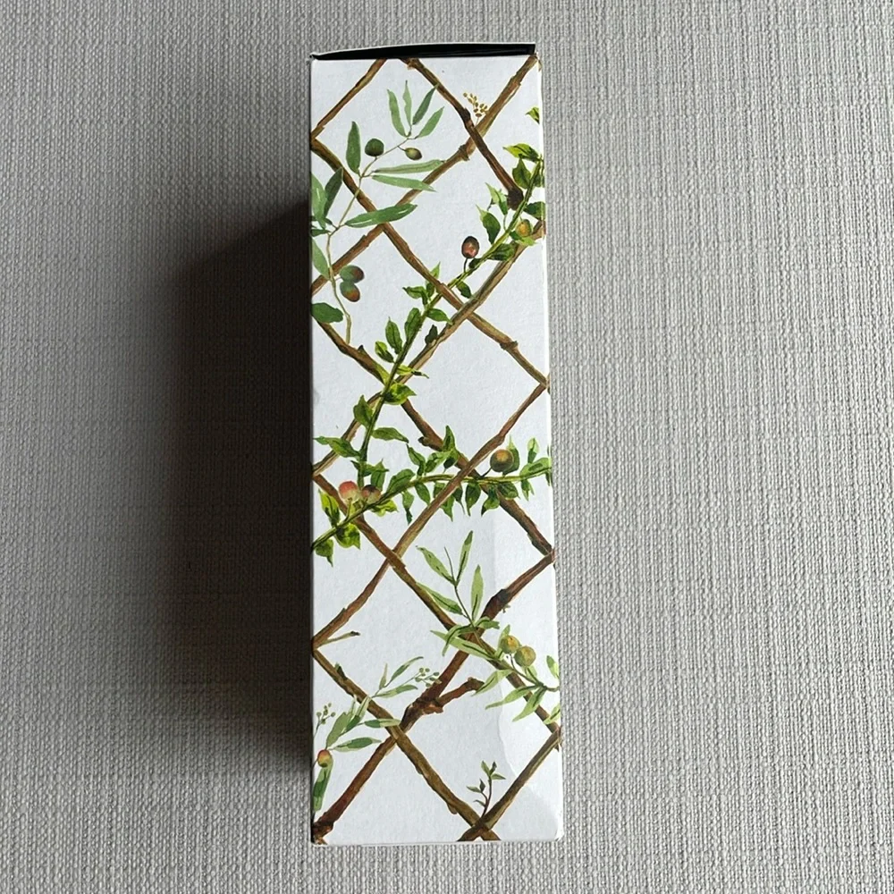 NEST Fragrances Santorini Olive & Citron Reed Diffuser - Picture 5 of 13